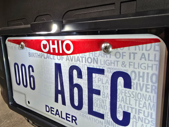 Dach Apollo Lighted License Plate Mount (Gen 1)
